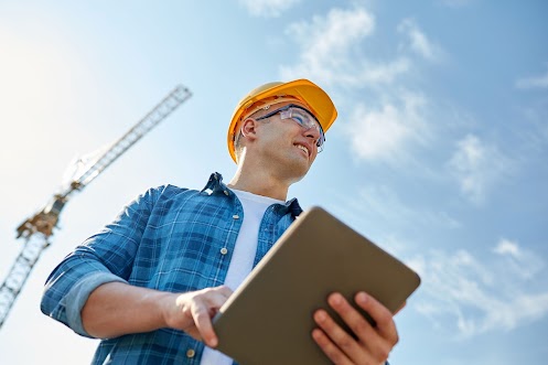 vision mission business, building, industry, technology and people concept - smiling builder in hardhat with tablet pc computer over group of builders at construction site SSUCv3H4sIAAAAAAAEAH1Ry07DMBC8I/EPkc8VSppSWu4cOCAhwQ1x2Nrb1qrjjex1AVX5d+w8qIsQt+zMerIzc7q+KgqxAa+luC9OaYqzNiZ4dsCabITL2Yij0kxOg0lgwrqeEZ6Bg0efSYCB5ivO9fRWgvVM8tDuiemCIEPBbegzBxW25DX3y/6CcAiNZ91gjm7jmtGQQy1ZdZsDfh+Y0fVHJDy7XwLjLhq7cDCF8jbMxUSMbjhS4hmpNShmGePDJjFPaMWEdrN/JB6tSlmnUP+QOWsMH++TG9ihlSngU5cZcWgQhiLGs0W1nPciw0tx+IgZNL3P8c1RK6TMd+u0TOEuFjd5xxCUzteOJMH430FGK9TkYmMLP8Zj3cGyS5eLh5fXs+dY+Xb6dXlGKXVVDWPuVMXKkkZVl+t5PV+X1XJRru5WdRXddt8EM/AA1wIAAA==